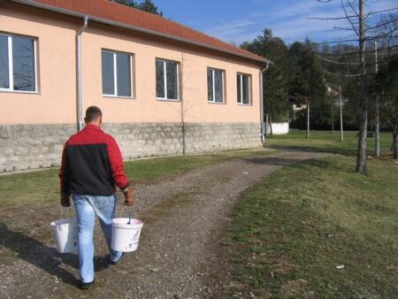 Jesenja sistematska deratizacija opštine, 2009 — snimak 6 od 15