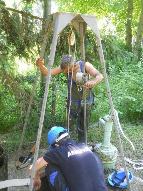 Iskop i mehaničko čišćenje bunara — snimak 9 od 11
