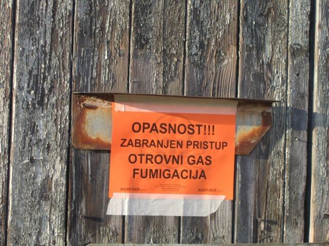 Fumigacija zaražene drvene građe — snimak 12 od 15
