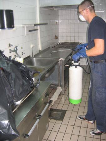 Sanitarno-ekološka zaštita restorana — snimak 4 od 5