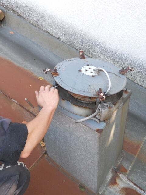 Čišćenje i snimanje suvih ventilacija — snimak 9 od 21
