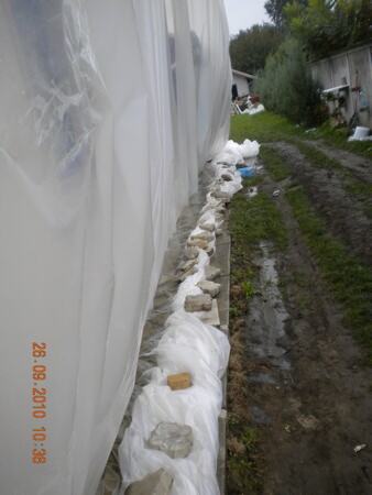 Zaštita drveta gasom (fumigacija) pod ciradom, na objektu površine 300 m² — snimak 4 od 15